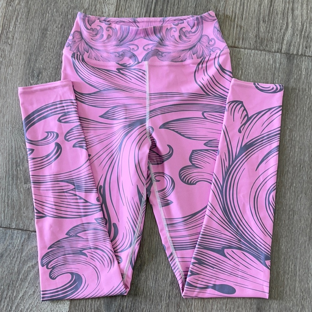 Priestley Garments beautiful yoga pant.